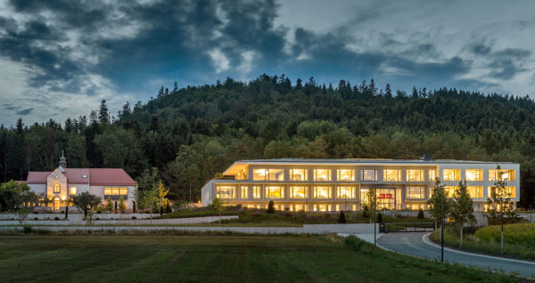 01_Raedlinger Bauunternehmen Neubau_Kloster_Aussenanlagen