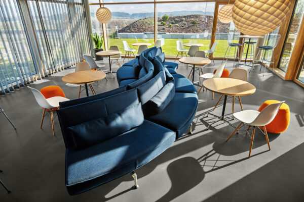 18_fritzoffice_pfaffinger_Workcafe_Draufsicht